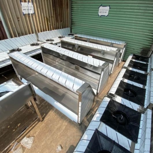 Tủ bếp inox, bếp ăn công nghiệp, bàn ghế inox, hút mùi nhà bếp, ống khói inox tại Phú Quốc, Hà Tiên, Rạch Giá, Rạch Sỏi, Châu Thành, Kiên Giang, Cần Thơ, An Giang, Hậu Giang, Bạc Liêu, Cà Mau